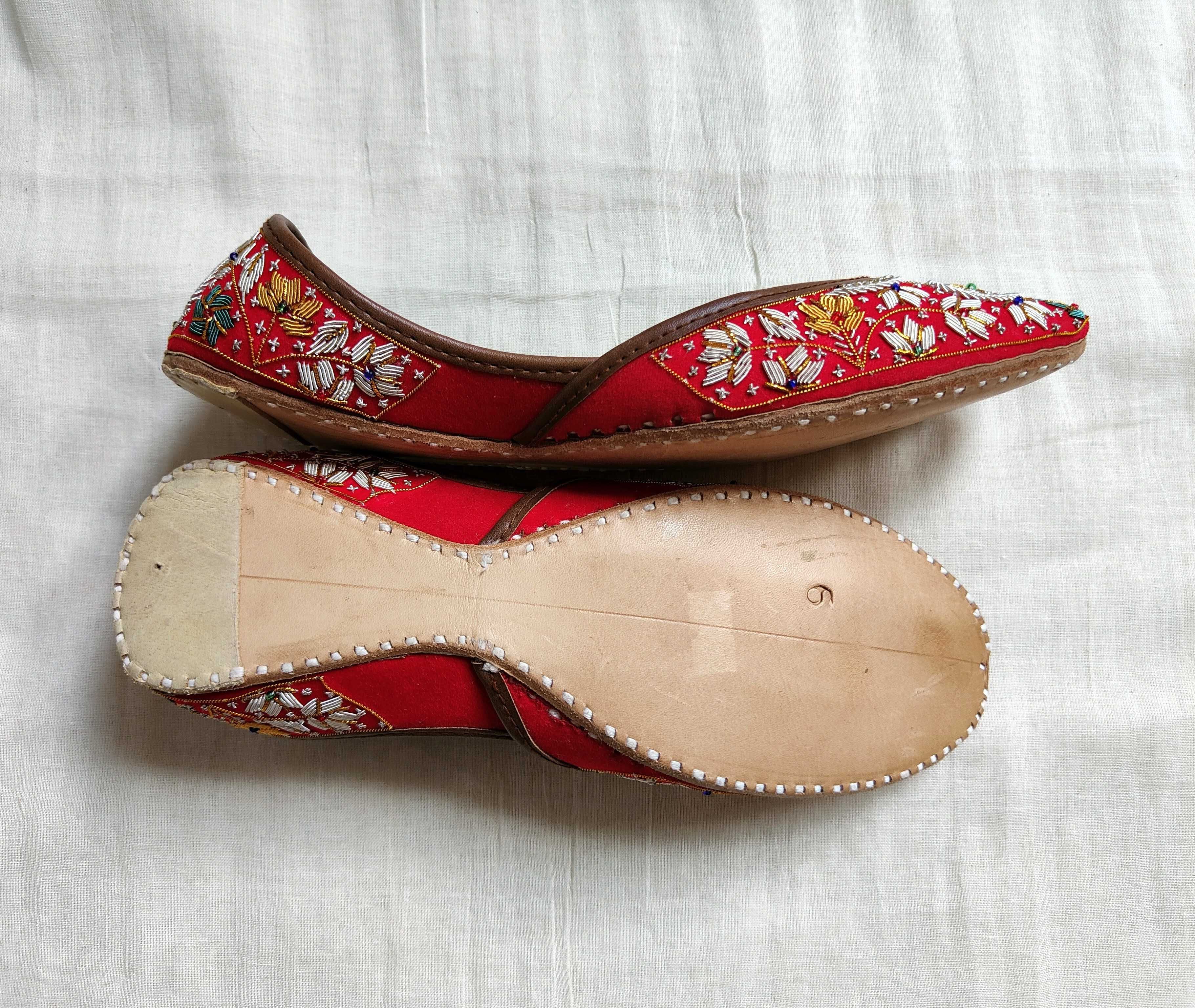 Indyjskie buty baleriny  khussa 37 38 zdobione orient boho księżniczka