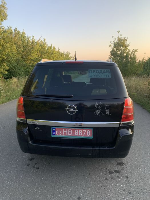 Opel zafira B 2006рік бензин 1.6 механіка