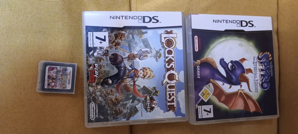 Nintendo DS lite