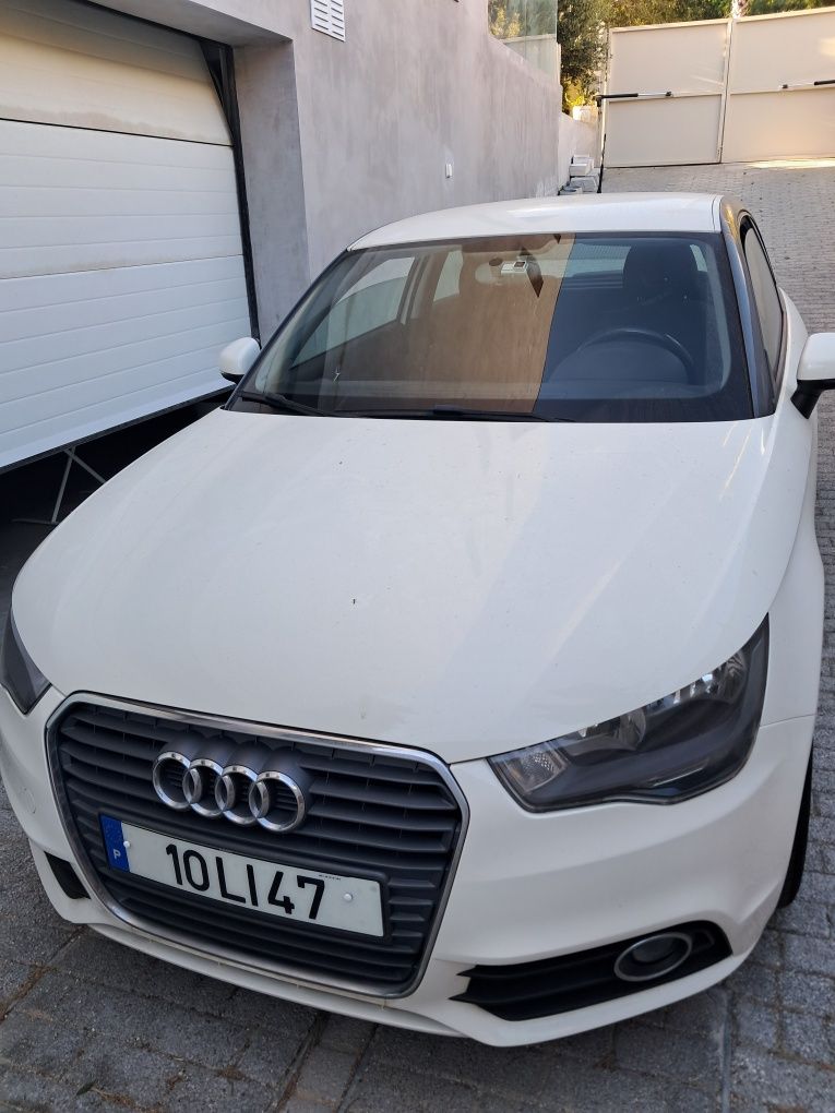 Audi A1 1.2    Atraction