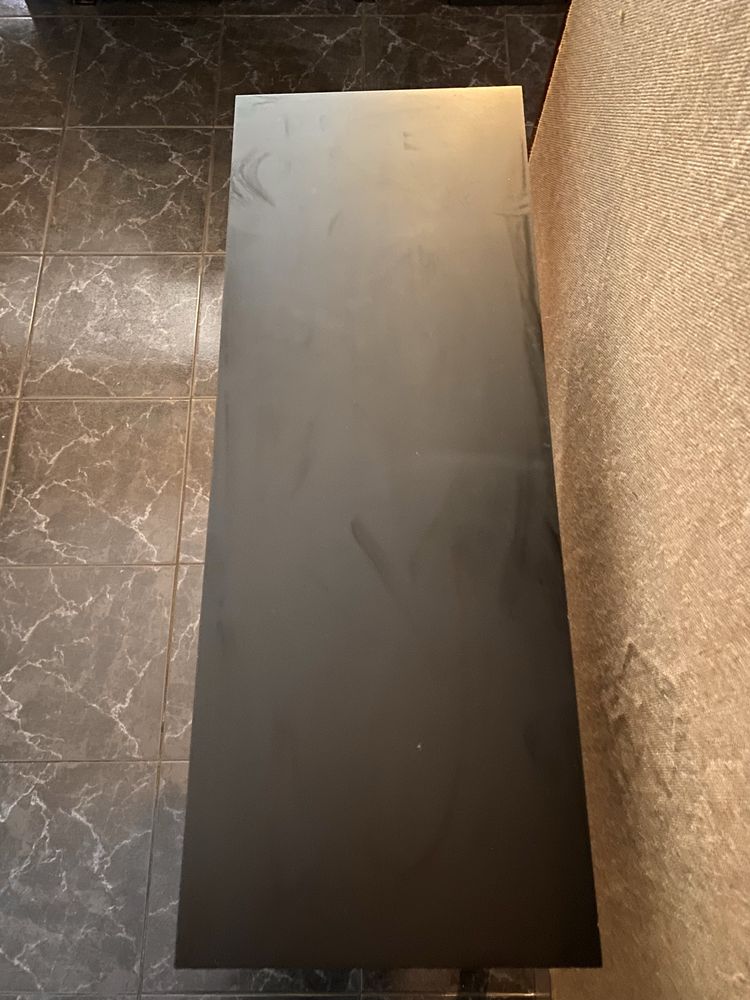 Mesa de apoio preta