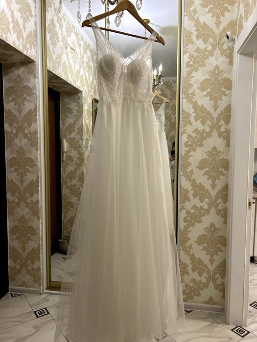 Продам плаття біле весільне