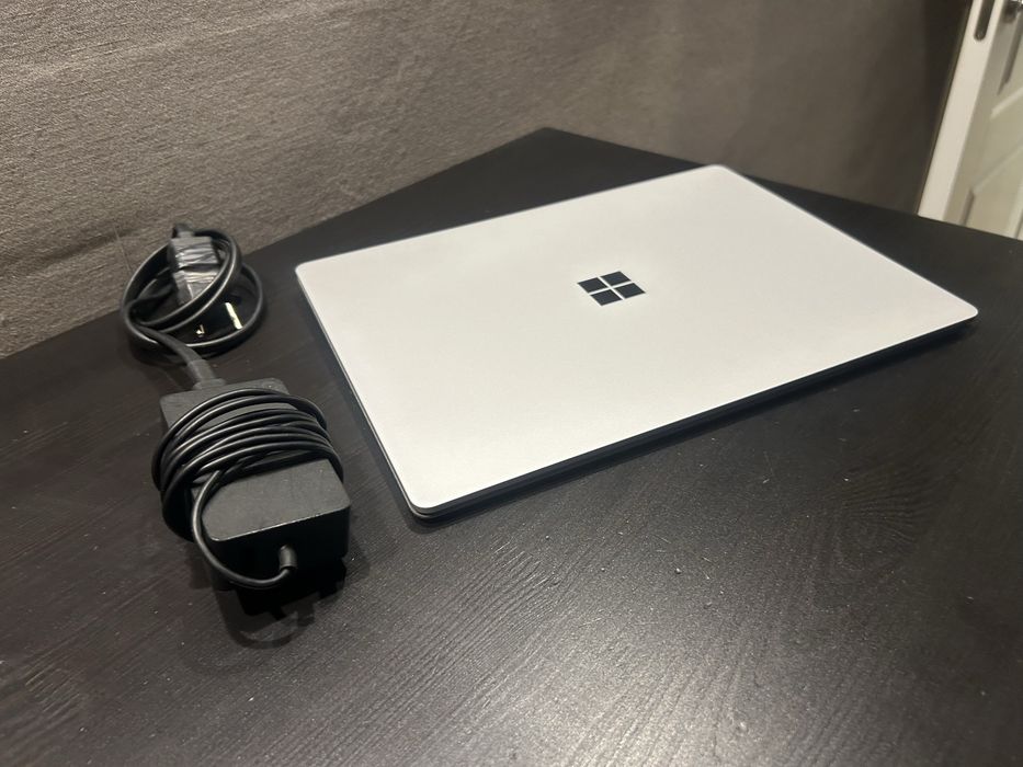 Ноутбук microsoft surface laptop 2