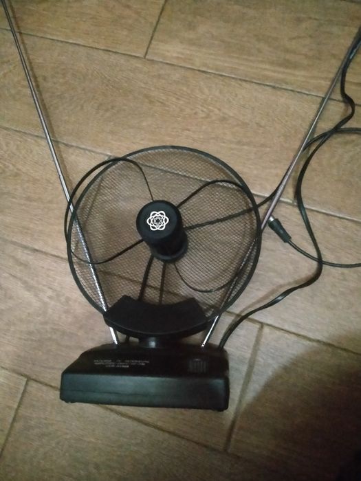 Антенна комнатная бу