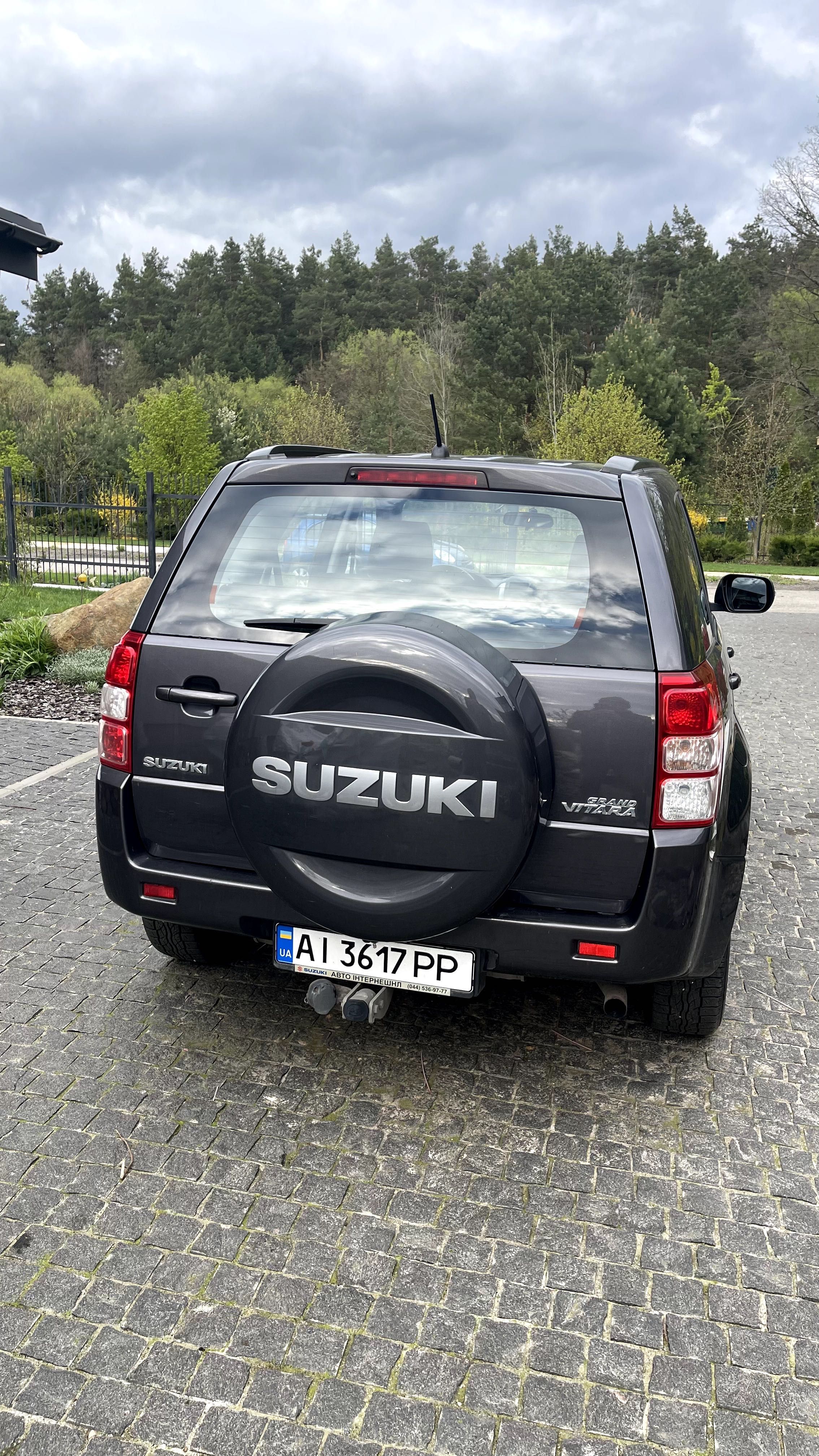 Автомобіль Suzuki Grand Vitara