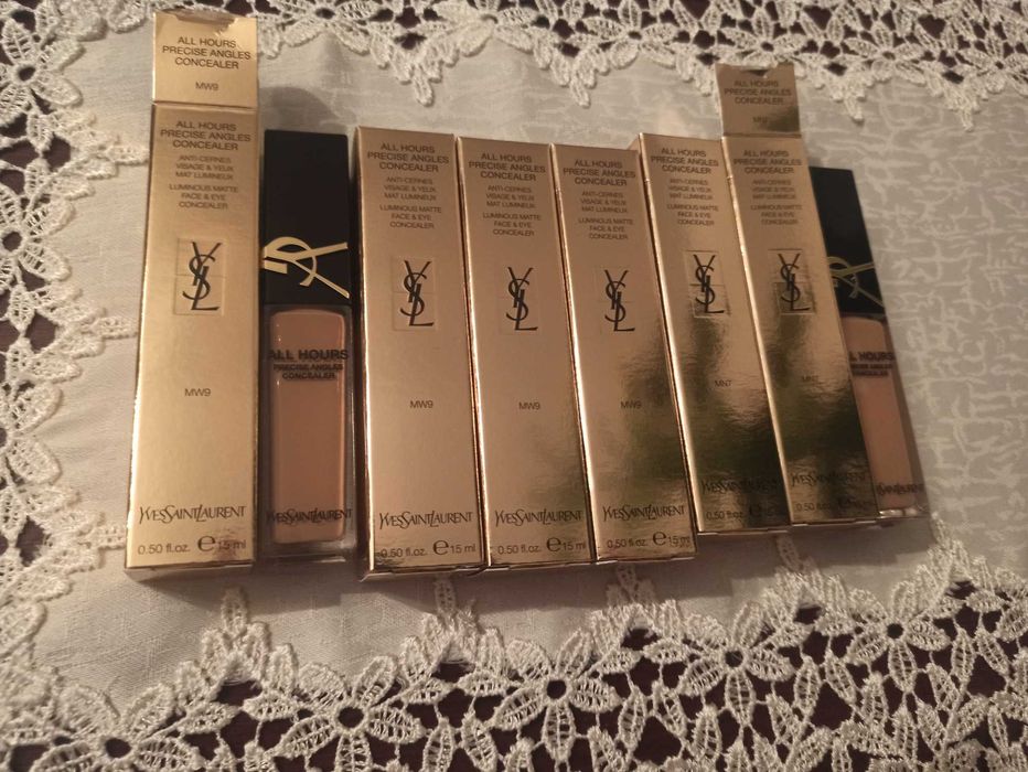 Sprzedam korektor YSL