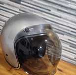 Capacete de moto com viseira feminino