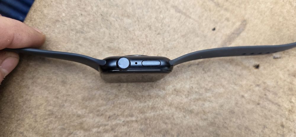 Смарт-годинник Apple Watch SE GPS 44mm Midnight Aluminium Case