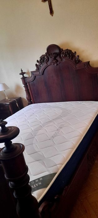 Cama estilo romântico