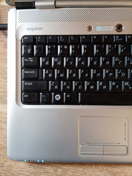 полностью рабочий надежный ноутбук Dell Inspiron в отличном состоянии