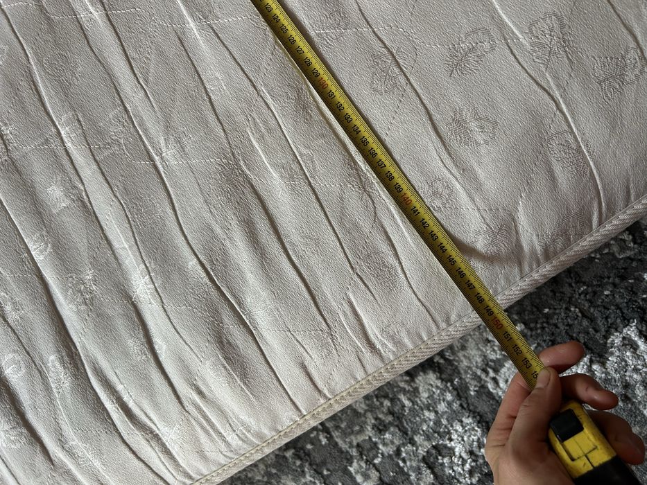 Віддам безкоштовно матрас