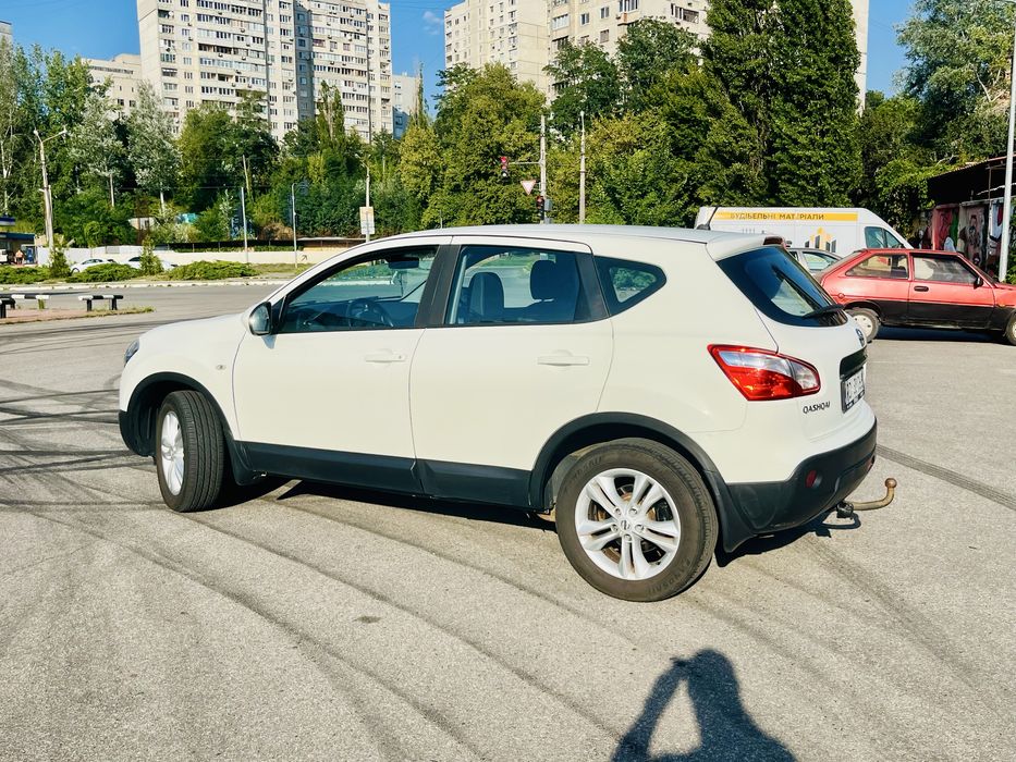 Продам Nisan Qashqai