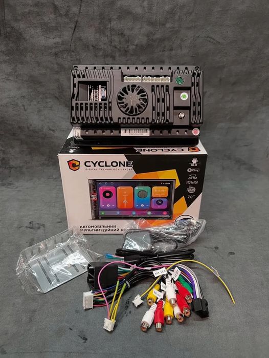 Автомагнітола 2Din Cyclone MP 7086 V3 2/32GB CARPLAY ANDROID AUTO