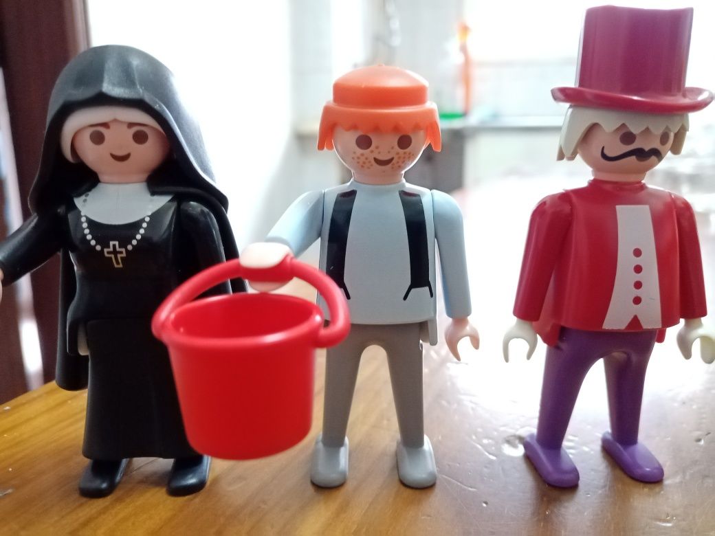 Bonecos Playmobil