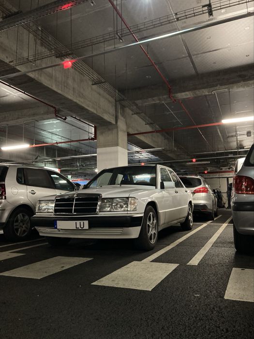 Mercedes 190D 2.5