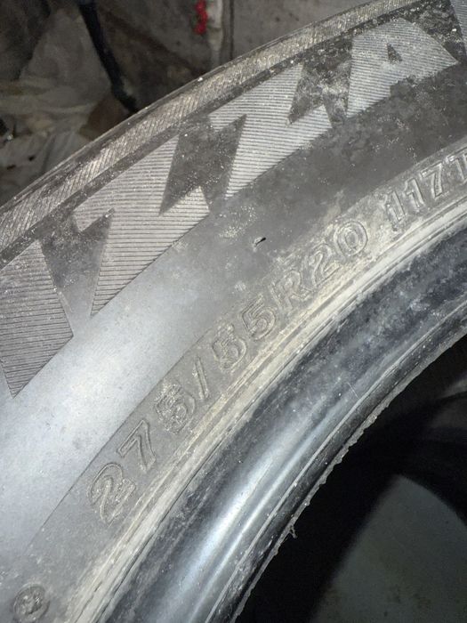 Bridgestone Blizzak 275 55 20