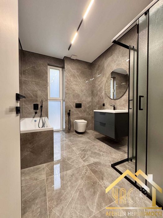 Таунхаус з новим ремонтом та газом! БЕЗ КОМІСІЇ!