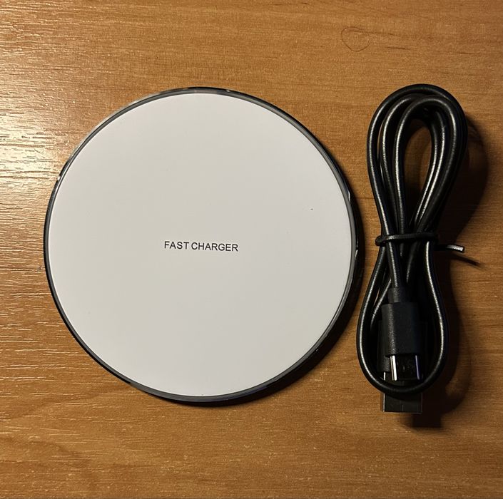 Бездротовий зарядний пристрій