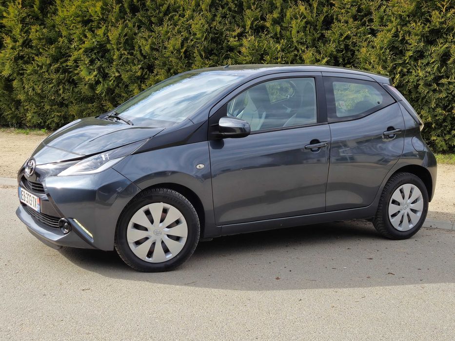 Toyota Aygo 1.0 69KM / 2016 / Tempomat / Klima / Radar / Asystent Pasa