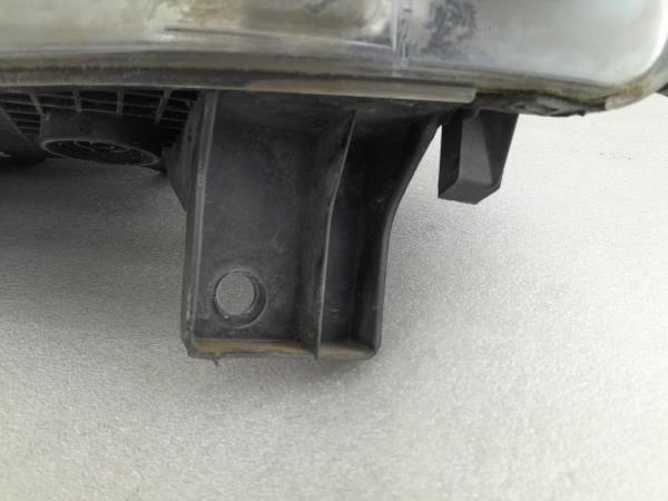 Ótica / farol direita PEUGEOT Partner II