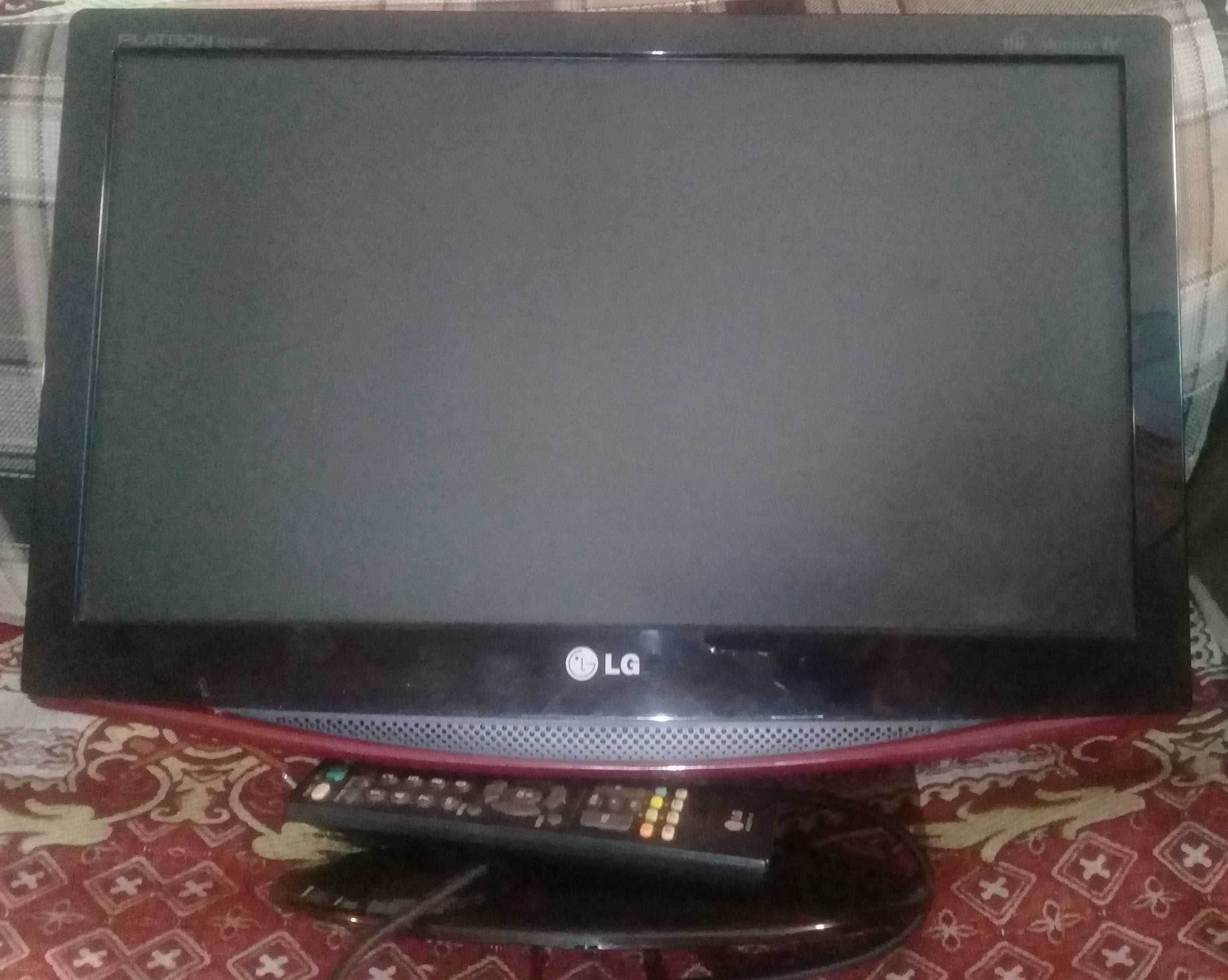 Телевизор-монитор-видеоплеер LG197WDL с Т-1 полностью рабочий с ДУ