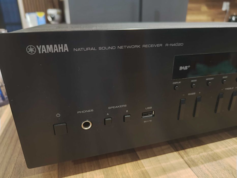 Yamaha R-N402D Music Cast Amplituner Stereo Spotify DAB