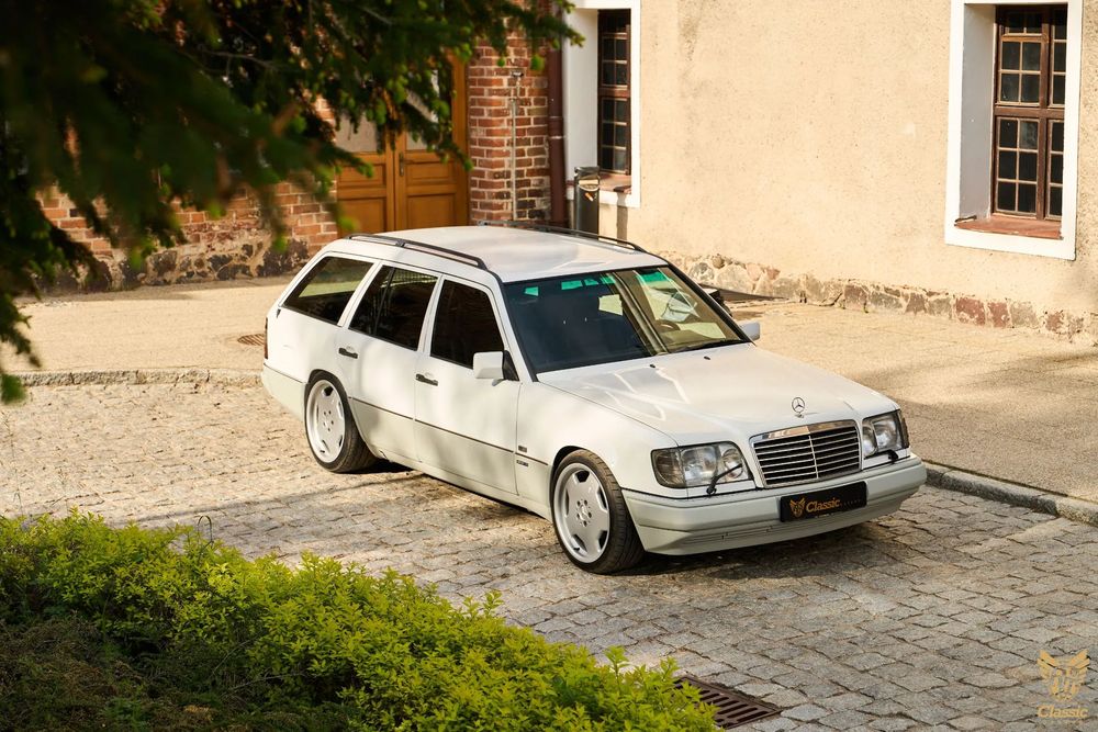 Mercedes-Benz Klasa E 320 TE Sportline