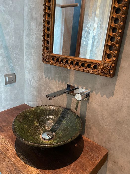 Somos uma empresa que fornece limpezas em casas particularess…