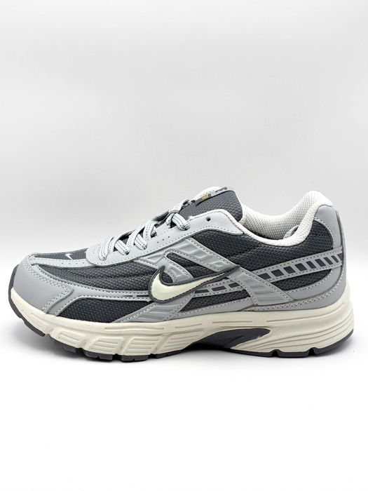 Зимні жіночі кросівки найк світлі сірі гортекс термо на флісі