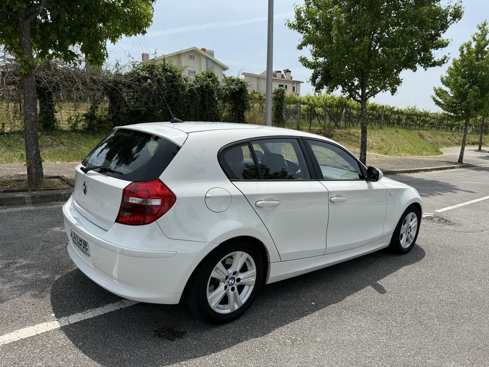 BMW 116i 1.6 (2010)