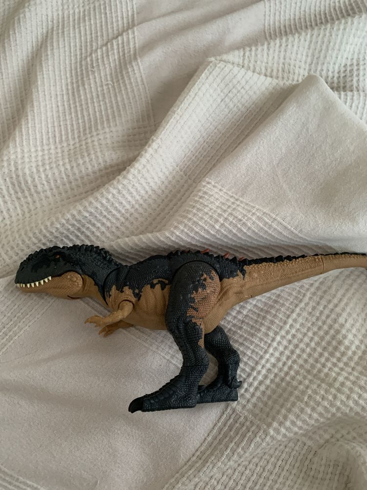 Мапулозавр mattel динозавр