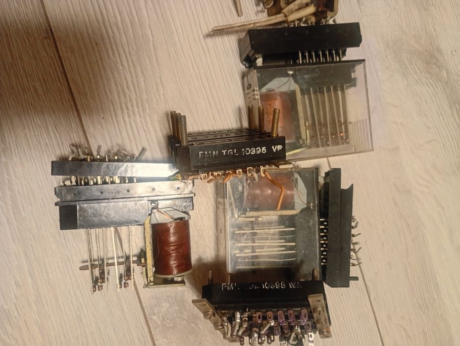 Продам реле  кого цікавить