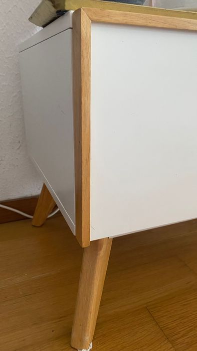 Móvel lavado para TV