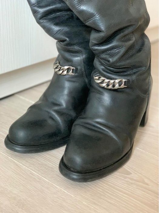 Кожаные сапоги черные теплые на каблуке Сesarini жіночі чоботи