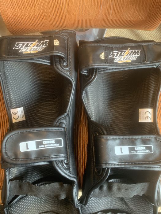 Ochranicze Chinook Thai Shinguards roz.L