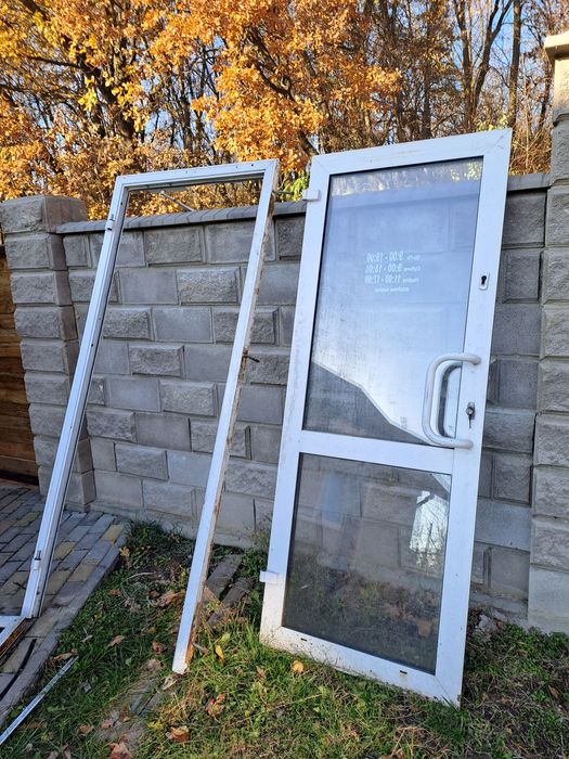 Двері металопластикові і алюмінієві