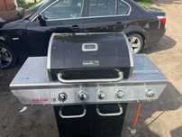 Grill gazowy marki NexGrill