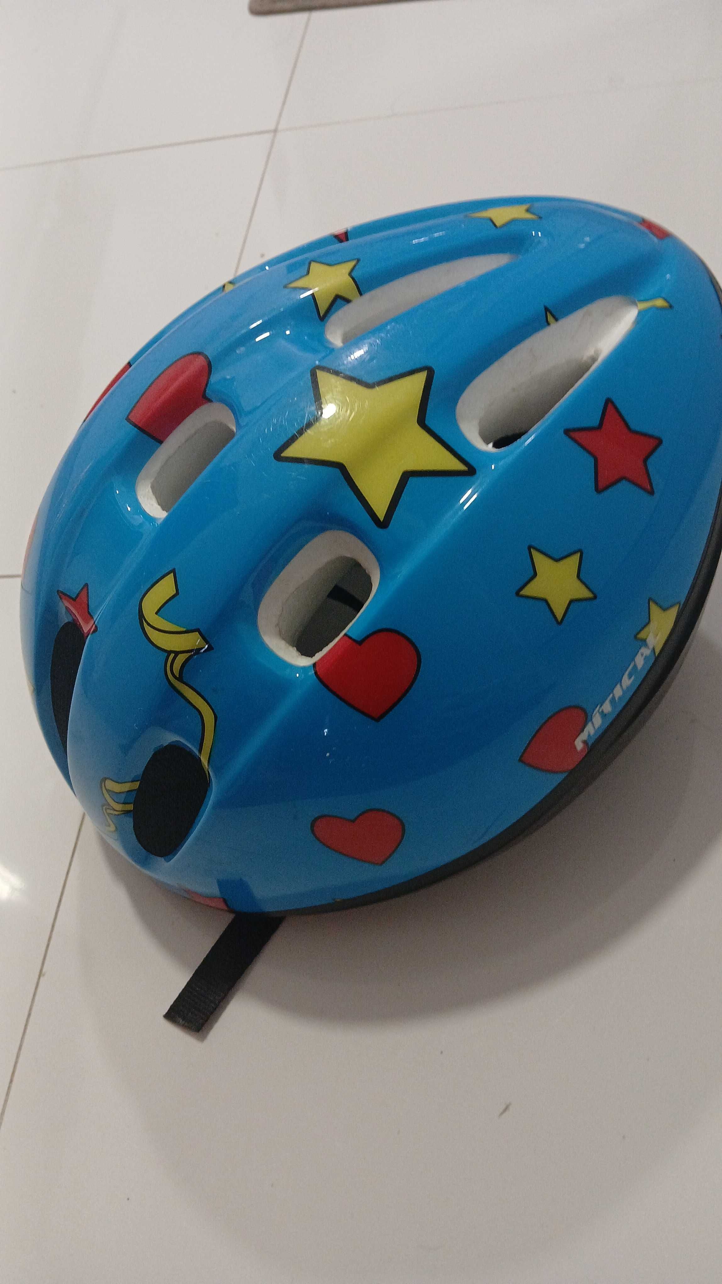 Bicicleta criança como nova Spiderman e capacete S