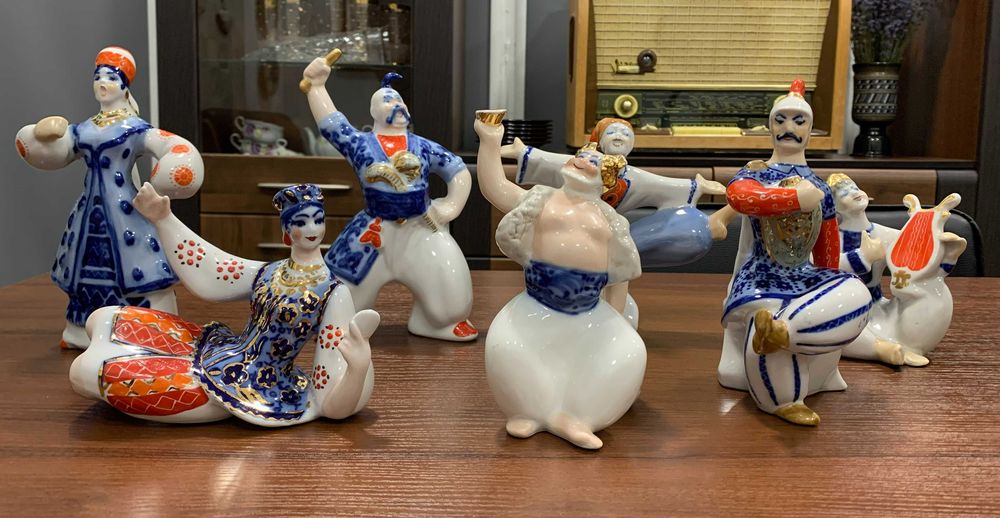 Статуэтки "Энеида" Трегубова В.М. Коростенский фарфоровый завод.