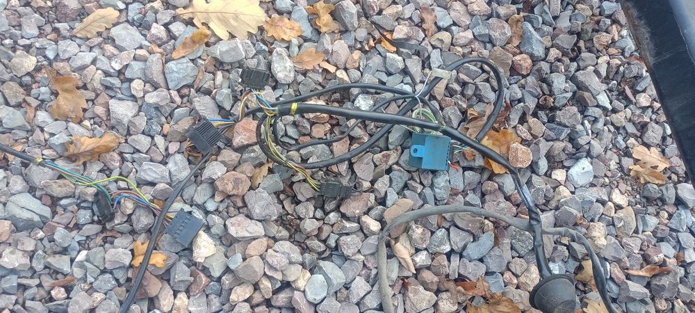 Hak holowniczy audi A6 C5 z wiązką elektryczną