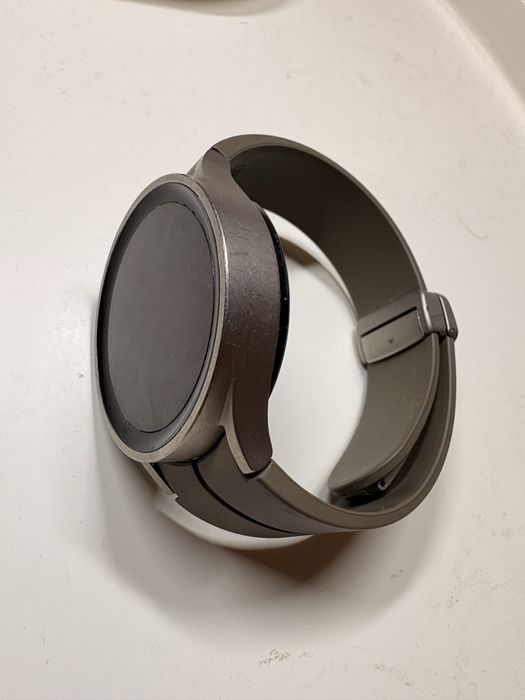 Galaxy Watch 5 pro - cinzento