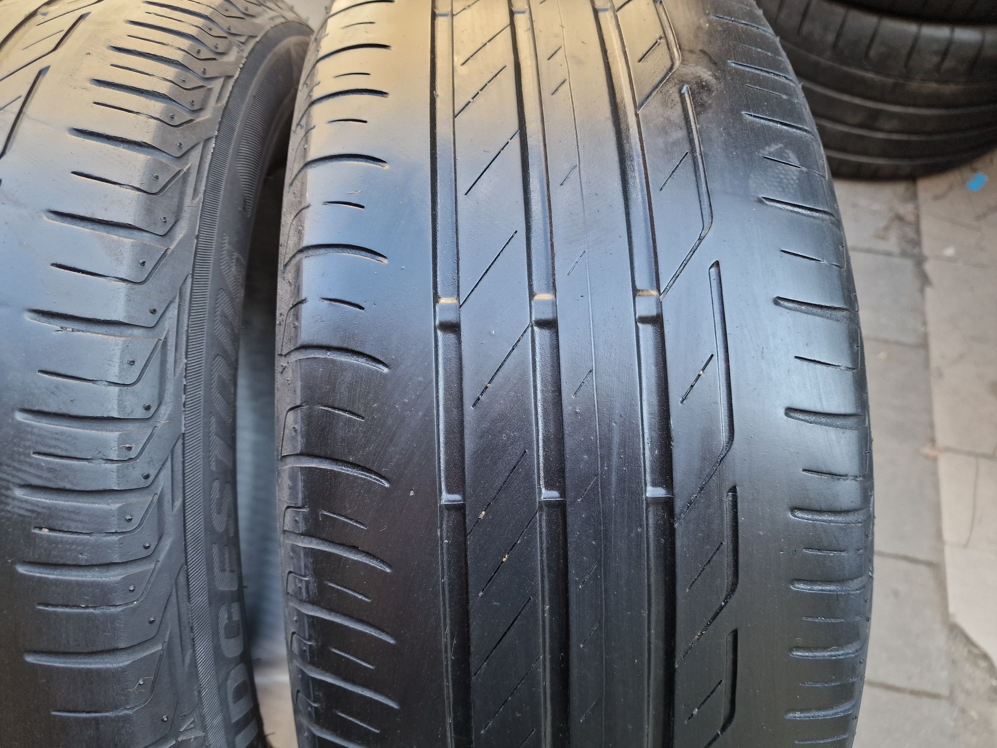 Пара летних шин 225/55 R17 Bridgestone Turanza