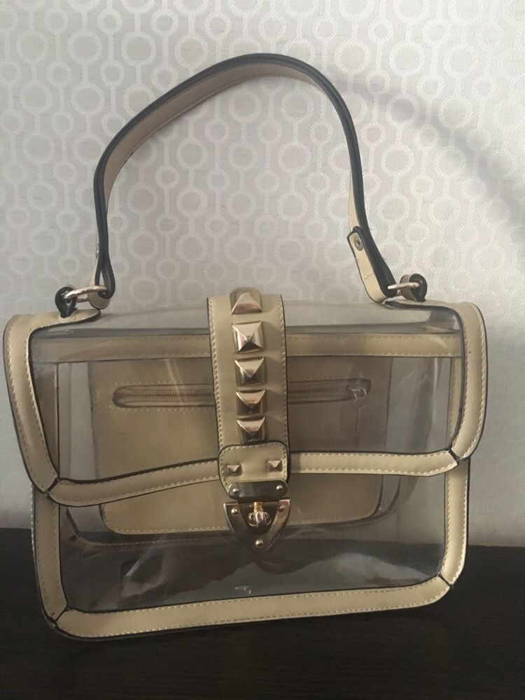 Стильная прозрачная сумочка