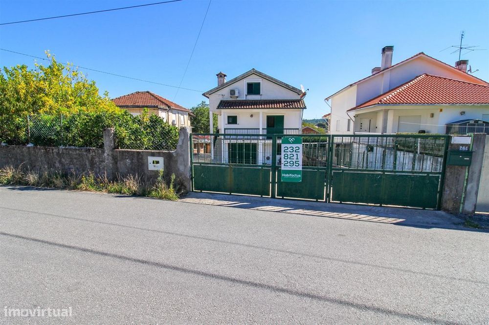 Moradia Isolada T5 em Campo de Besteiros – Conforto, Espaço e Qualidad