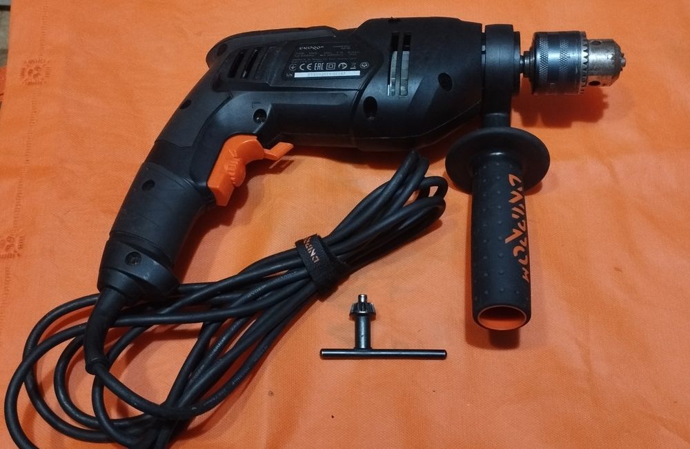 Ударная  дрель Днипро-М  HD-92