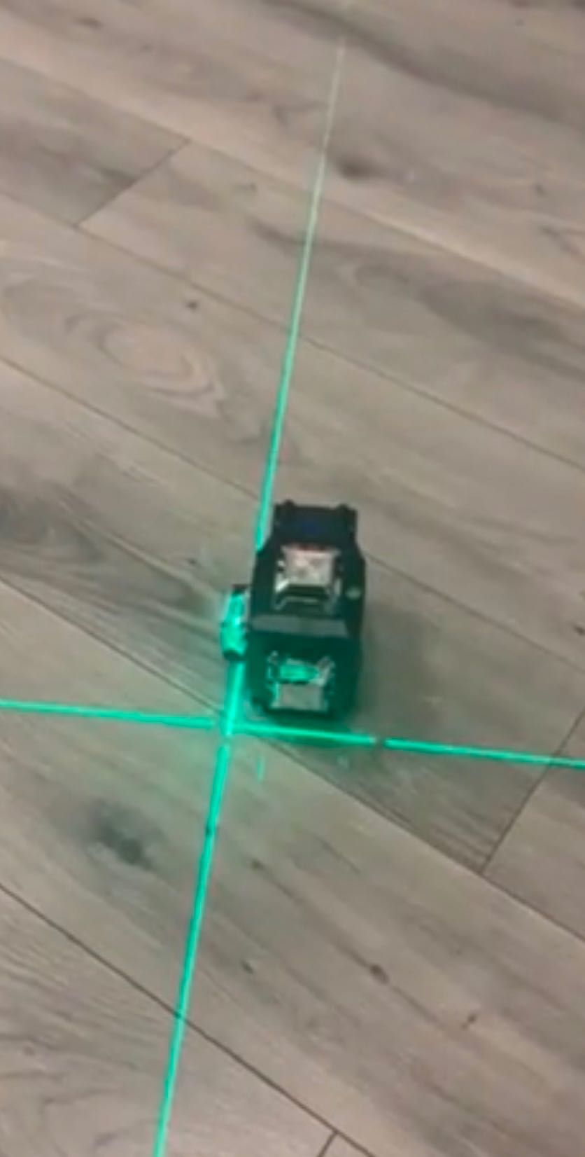 Poziomica laserowa / Laser krzyżowy 16 linii 4d 360