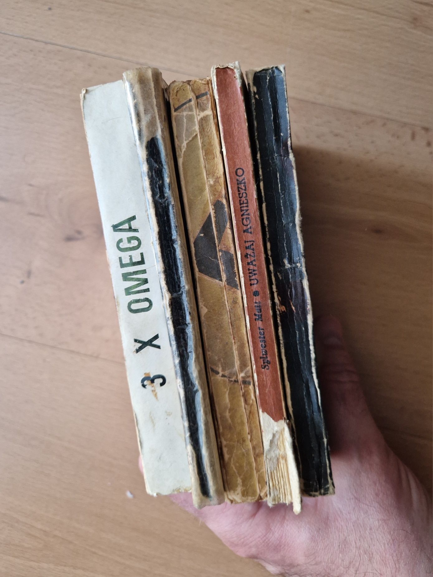 Kryminały PRL 14 × seria LABIRYNT WYD. MON