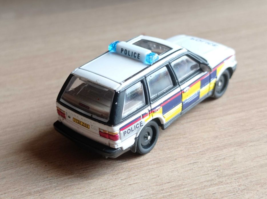 1:72 model samochodu Range rover policja Hongwell Cararama Police
