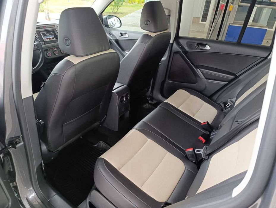 Volkswagen Tiguan 2016 року 2.0 л./бензин