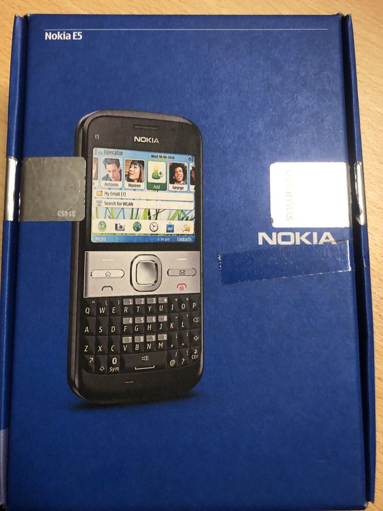 Nokia E5 usado a funcionar